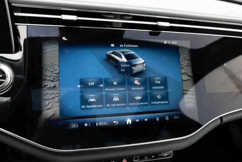 Mercedes-Benz E 220 din 2025 cu 14.886 km - oferta MER180996 - foto 13