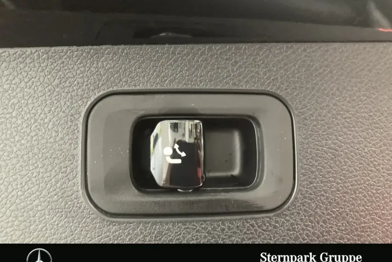 Mercedes-Benz E 300 din 2025 cu 19.900 km - oferta MER180997 - foto 20