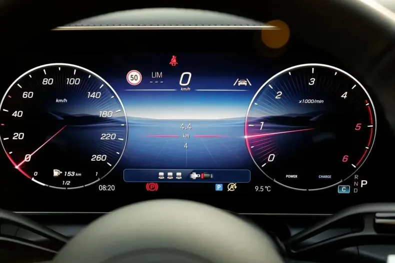 Mercedes-Benz GLC 200 din 2025 cu 18.700 km - oferta MER180999 - foto 8