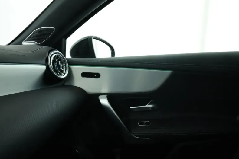 Mercedes-Benz A 220 din 2023 cu 47.220 km - oferta MER181000 - foto 16