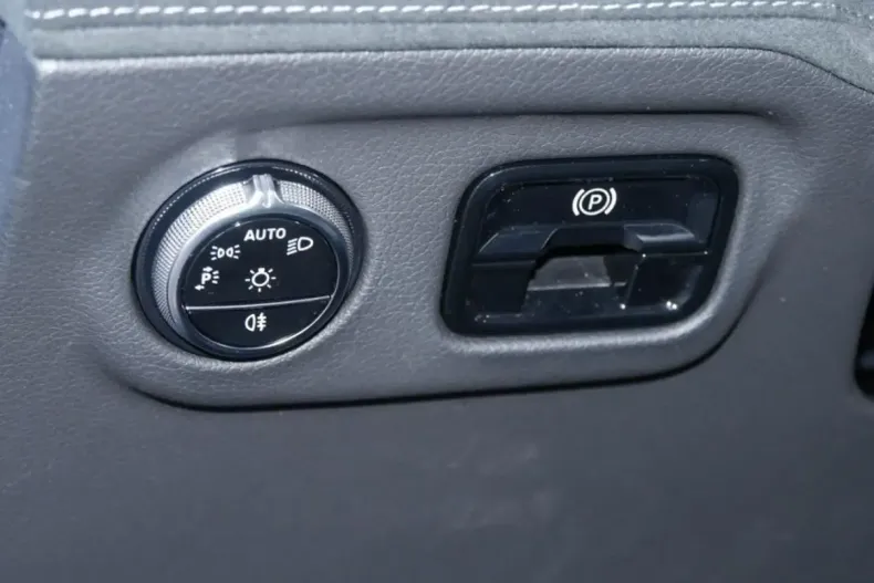 Mercedes-Benz EQE din 2024 cu 14.221 km - oferta MER181004 - foto 17