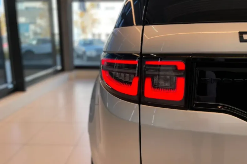 Land Rover Discovery Sport din 2023 cu 16.763 km - oferta LAN181005 - foto 16