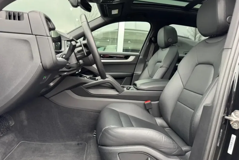 Porsche Cayenne din 2024 cu 22.281 km - oferta POR181006 - foto 6