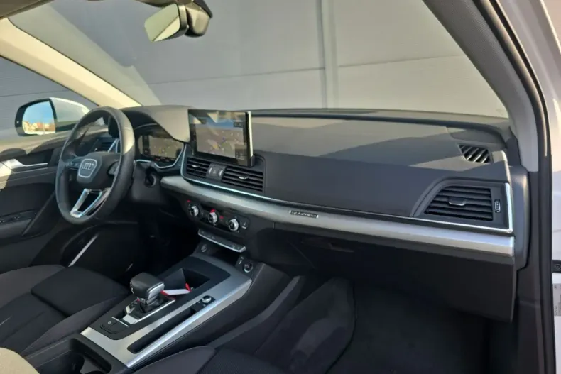 Audi Q5 din 2022 cu 62.138 km - oferta AUD181015 - foto 13