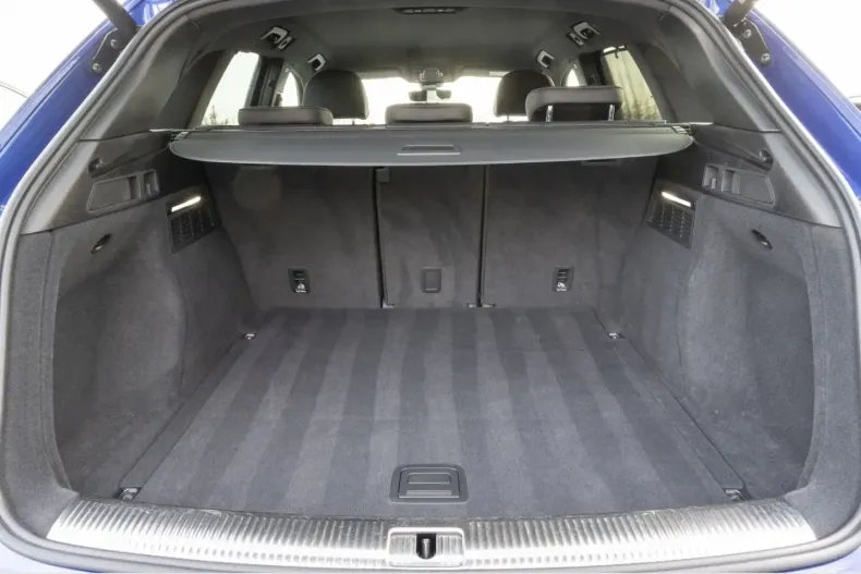 Audi Q5 din 2022 cu 70.666 km - oferta AUD181017 - foto 5