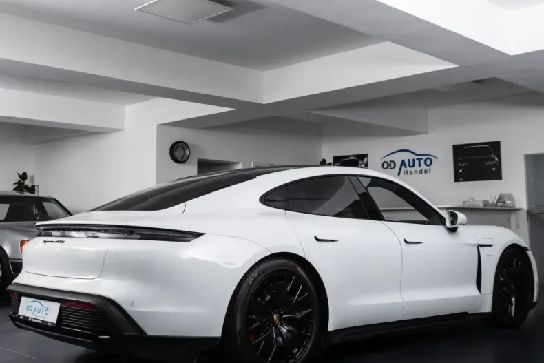 Porsche Taycan din 2023 cu 31.300 km - oferta POR181019 - foto 4