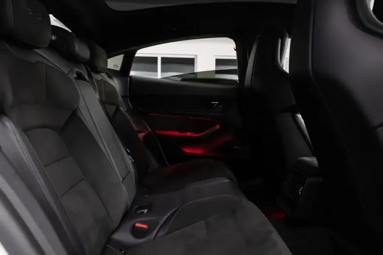 Porsche Taycan din 2023 cu 31.300 km - oferta POR181019 - foto 11