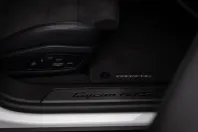 Porsche Taycan din 2023 cu 31.300 km - oferta POR181019 - foto 21