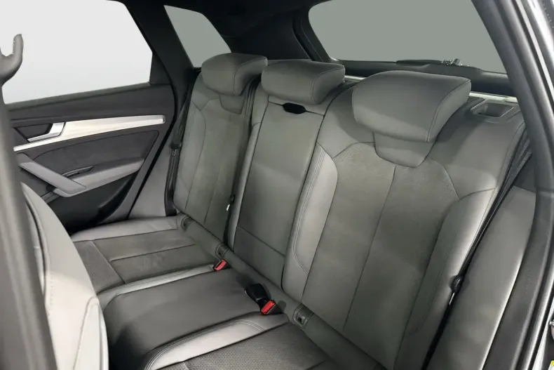 Audi Q5 din 2022 cu 45.661 km - oferta AUD181021 - foto 8