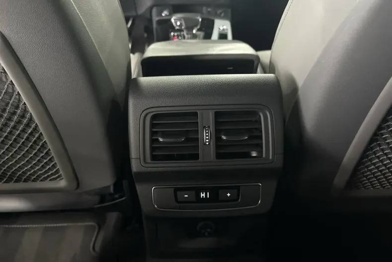 Audi Q5 din 2022 cu 45.661 km - oferta AUD181021 - foto 19