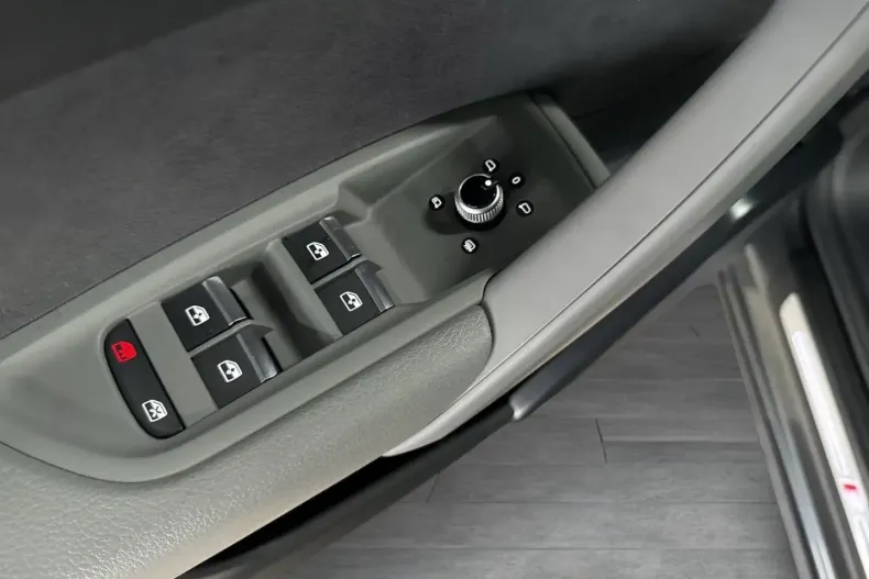 Audi Q5 din 2022 cu 45.661 km - oferta AUD181021 - foto 20