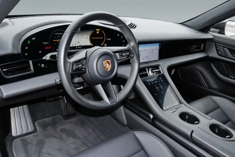 Porsche Taycan din 2023 cu 29.899 km - oferta POR181024 - foto 4