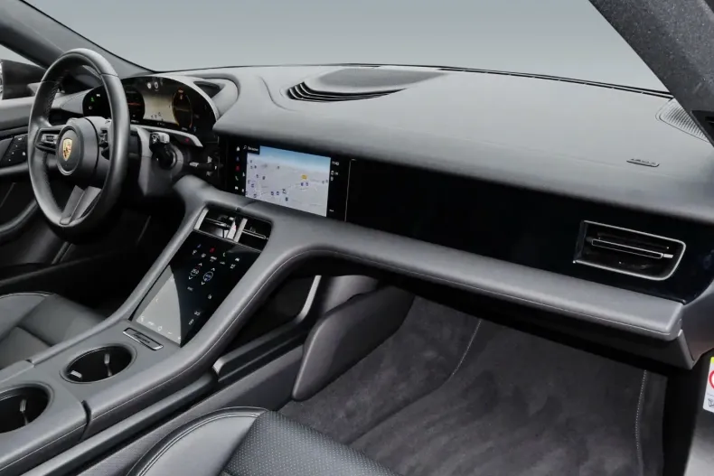 Porsche Taycan din 2023 cu 29.899 km - oferta POR181024 - foto 11