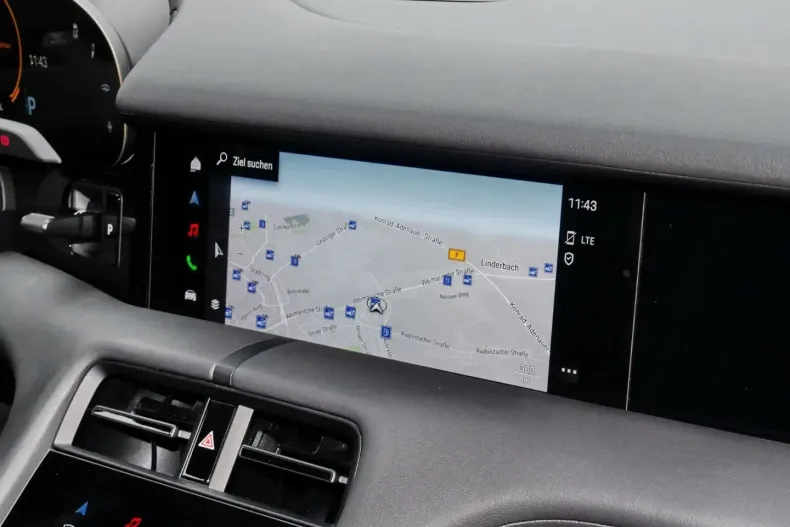 Porsche Taycan din 2023 cu 29.899 km - oferta POR181024 - foto 12