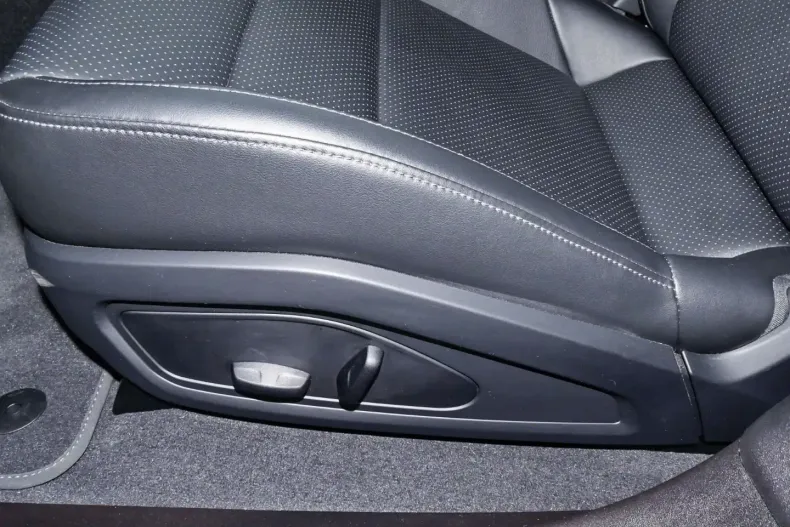 Porsche Taycan din 2023 cu 29.899 km - oferta POR181024 - foto 20