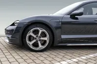 Porsche Taycan din 2023 cu 29.899 km - oferta POR181024 - foto 23