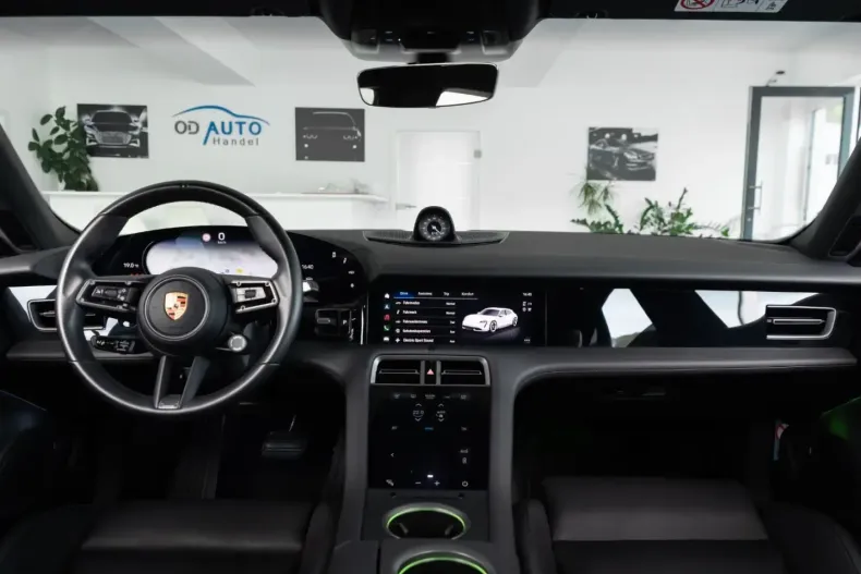 Porsche Taycan din 2023 cu 35.000 km - oferta POR181027 - foto 7