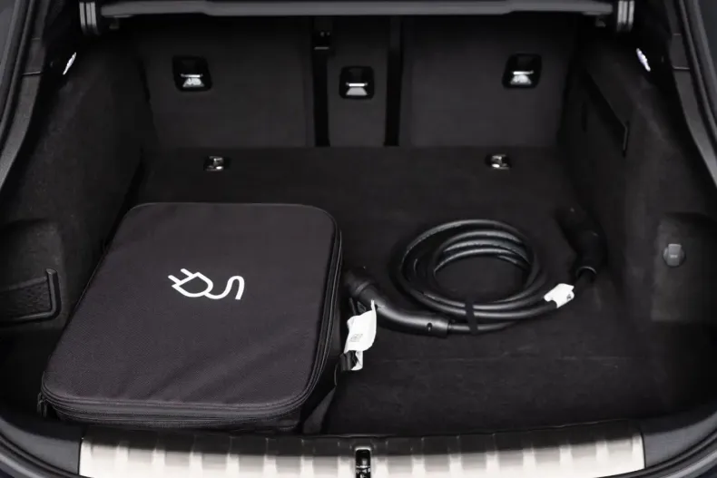 Porsche Taycan din 2023 cu 35.000 km - oferta POR181027 - foto 10