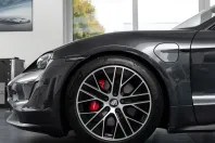 Porsche Taycan din 2023 cu 35.000 km - oferta POR181027 - foto 15