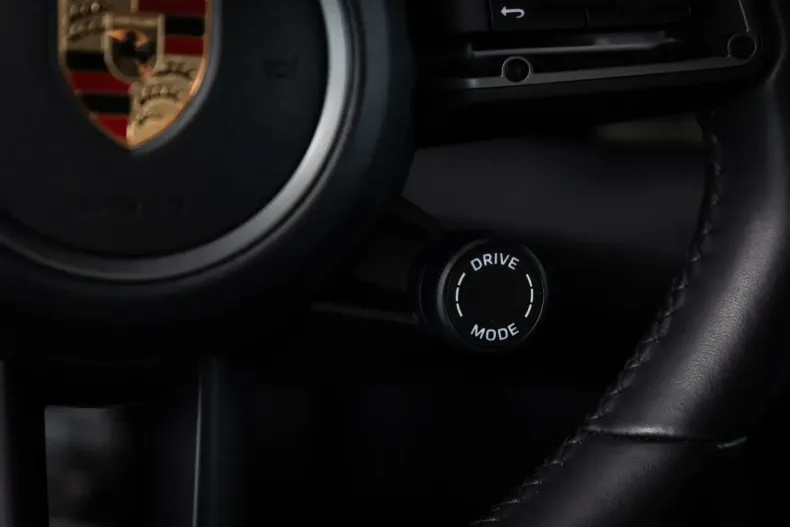 Porsche Taycan din 2023 cu 35.000 km - oferta POR181027 - foto 17