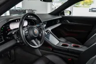 Porsche Taycan din 2023 cu 35.000 km - oferta POR181027 - foto 28