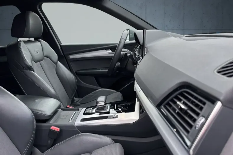 Audi Q5 din 2022 cu 52.380 km - oferta AUD181032 - foto 22