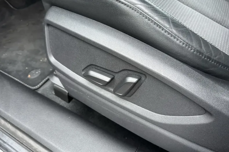 Audi Q5 din 2022 cu 52.380 km - oferta AUD181032 - foto 24