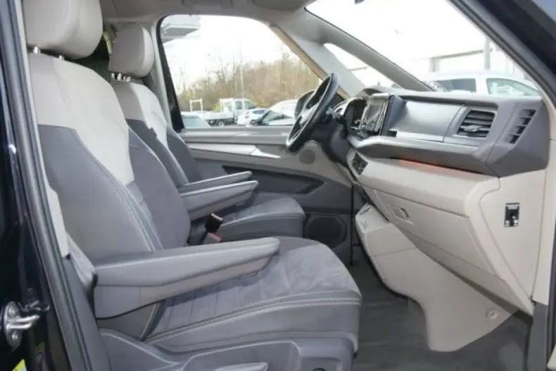 Volkswagen T7 Multivan din 2022 cu 47.832 km - oferta VOL181037 - foto 3