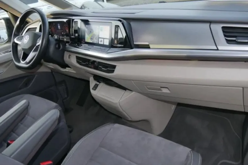 Volkswagen T7 Multivan din 2022 cu 47.832 km - oferta VOL181037 - foto 4