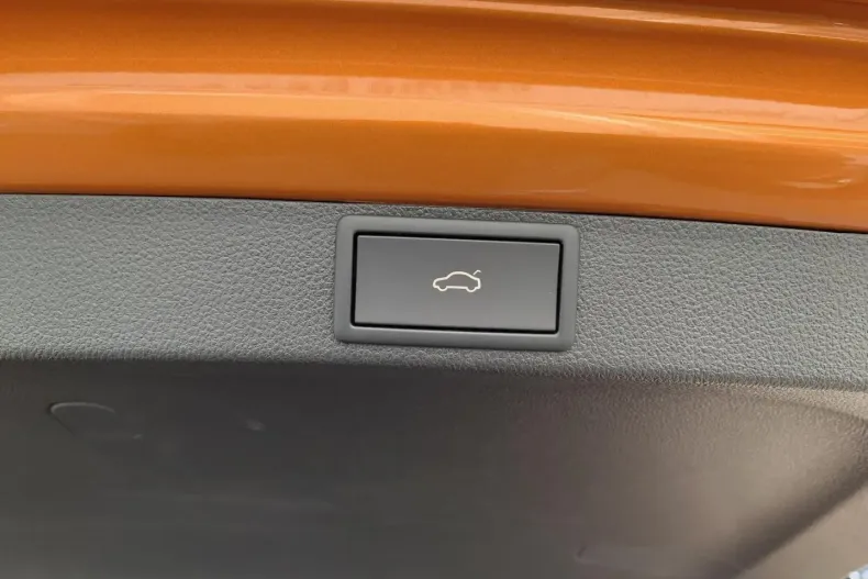 Skoda Octavia din 2024 cu 5.387 km - oferta SKO181044 - foto 7