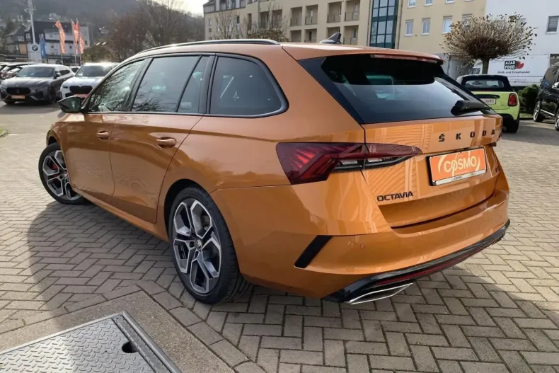 Skoda Octavia din 2024 cu 5.387 km - oferta SKO181044 - foto 8