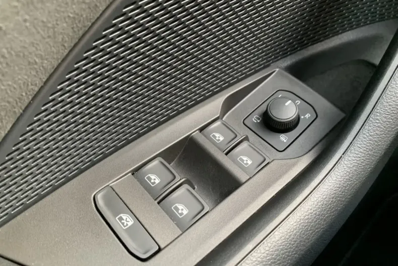 Skoda Octavia din 2024 cu 5.387 km - oferta SKO181044 - foto 27