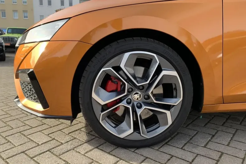 Skoda Octavia din 2024 cu 5.387 km - oferta SKO181044 - foto 28