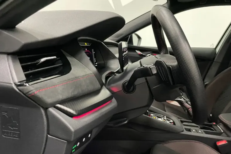 Skoda Octavia din 2024 cu 32.162 km - oferta SKO181047 - foto 13