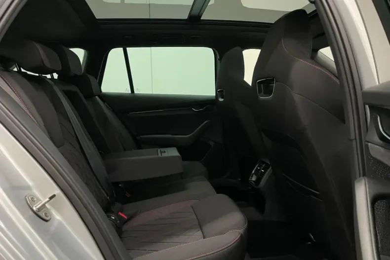 Skoda Octavia din 2024 cu 32.162 km - oferta SKO181047 - foto 20