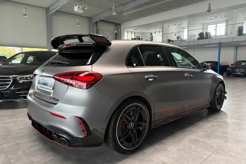 Mercedes-Benz A 45 AMG (Clasa A) din 2023 cu 8.022 km - oferta MER181056 - foto 4