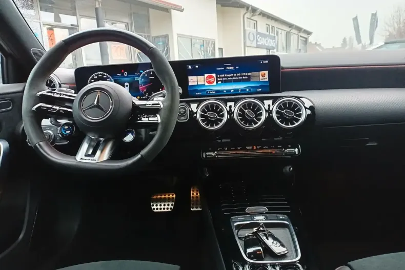 Mercedes-Benz A 45 AMG (Clasa A) din 2024 cu 13.021 km - oferta MER181060 - foto 15