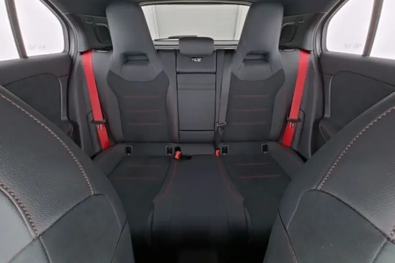 Mercedes-Benz A 45 AMG (Clasa A) din 2024 cu 13.021 km - oferta MER181060 - foto 18