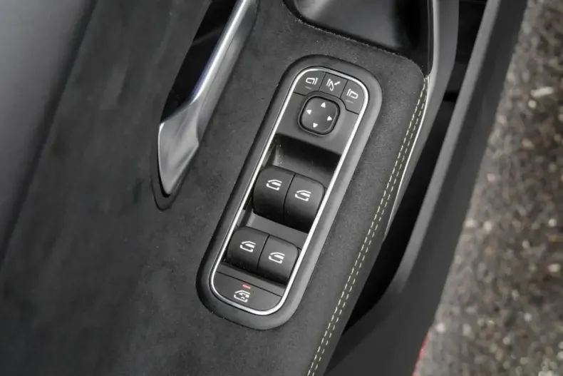 Mercedes-Benz A 45 AMG (Clasa A) din 2024 cu 18.424 km - oferta MER181061 - foto 15