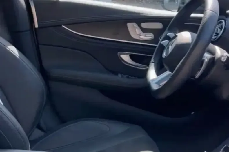 Mercedes-Benz CLS 350 (Clasa CLS) din 2023 cu 29.888 km - oferta MER181065 - foto 8