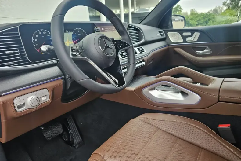 Mercedes-Benz GLE 450 (Clasa GLE) din 2025 cu 3.700 km - oferta MER181068 - foto 5