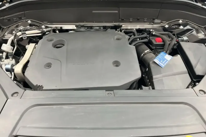 Volvo XC90 din 2024 cu 17.079 km - oferta VOL181075 - foto 7