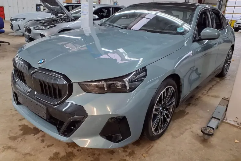 BMW 520 (Seria 5) din 2025 cu 11.016 km - oferta BMW181084 - foto 2