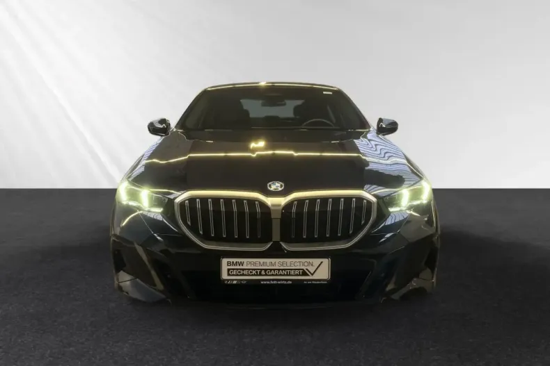 BMW 530 din 2025 cu 14.050 km - oferta BMW181086 - foto 1