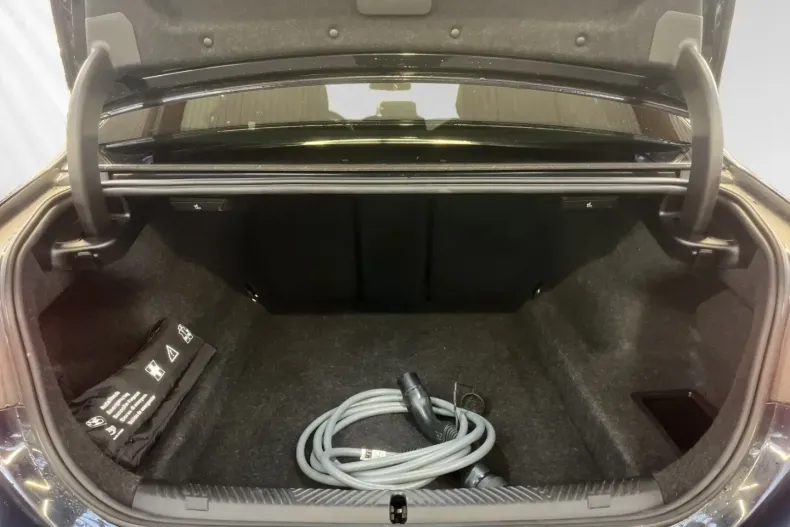 BMW 530 din 2025 cu 14.050 km - oferta BMW181086 - foto 11