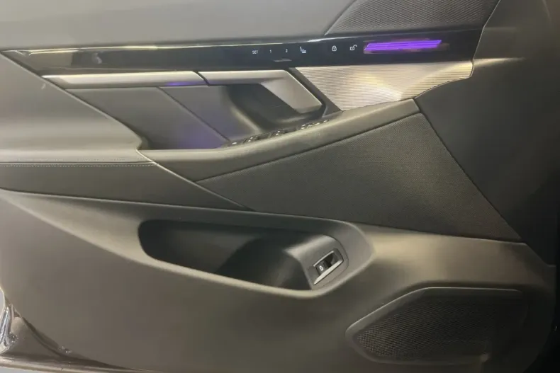 BMW 530 din 2025 cu 14.050 km - oferta BMW181086 - foto 13