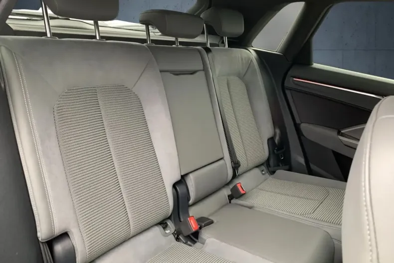 Audi Q3 din 2023 cu 19.423 km - oferta AUD181102 - foto 17