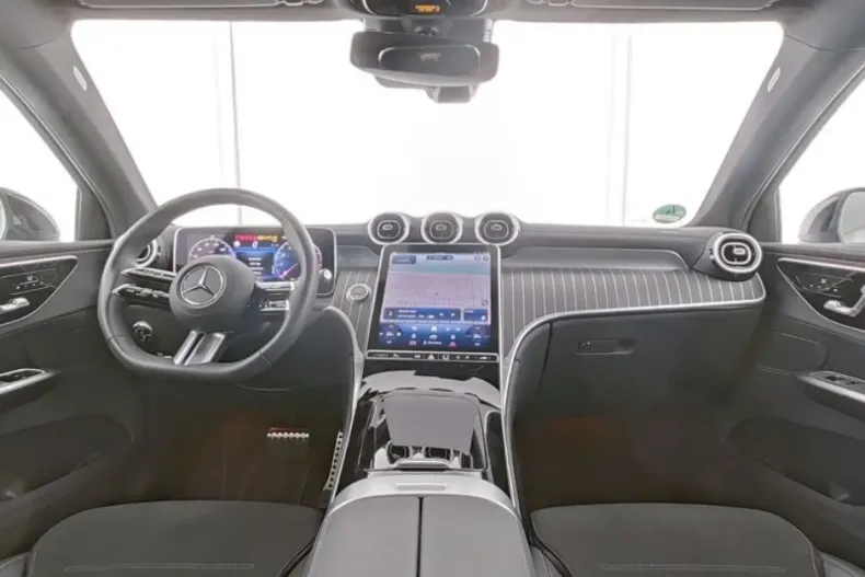 Mercedes-Benz GLC 200 (Clasa GLC) din 2024 cu 19.967 km - oferta MER181104 - foto 7