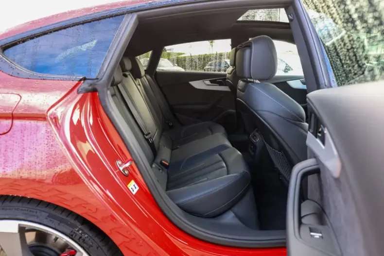 Audi A5 din 2025 cu 12.000 km - oferta AUD181111 - foto 5