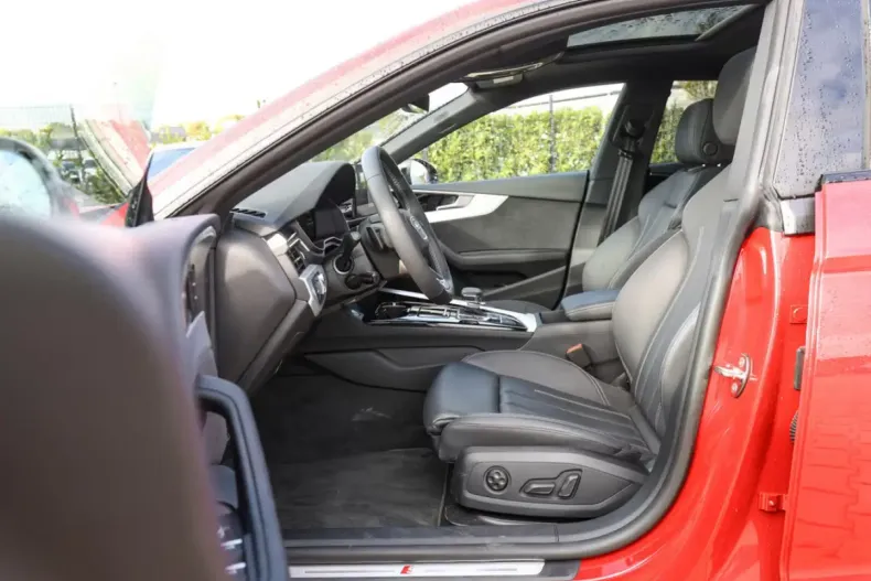 Audi A5 din 2025 cu 12.000 km - oferta AUD181111 - foto 6